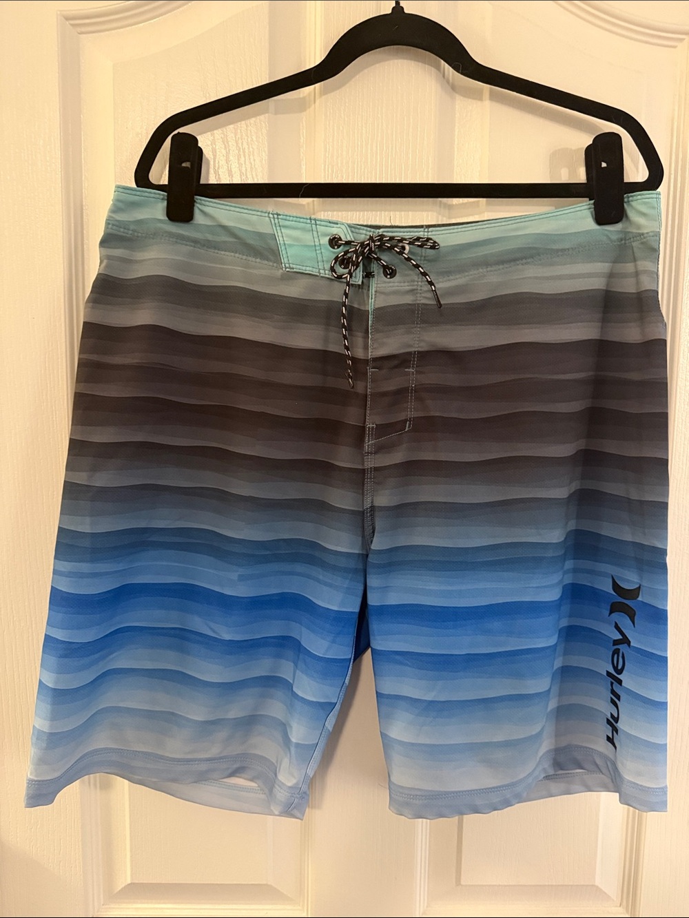 Men"s Hurley swim shorts